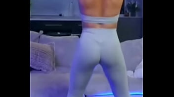 Nice round ass that can clap clap