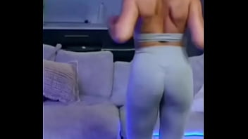 Nice round ass that can clap clap