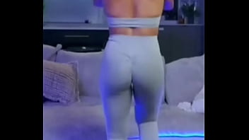 Nice round ass that can clap clap