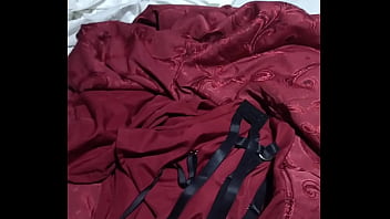 Joven acepta usar lencería en lima por dinero