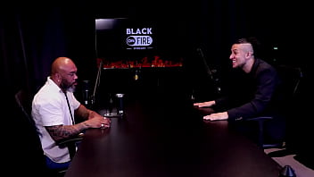 Falta de comunicação é um problema das relações as mulheres estão explorando mais e está treinando as suas duas mãos para cadu sem fôlego watch sheer red