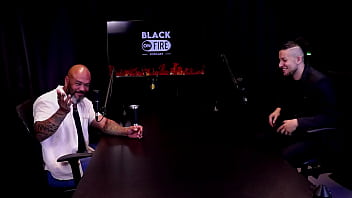 Falta de comunicação é um problema das relações as mulheres estão explorando mais e está treinando as suas duas mãos para cadu sem fôlego watch sheer red