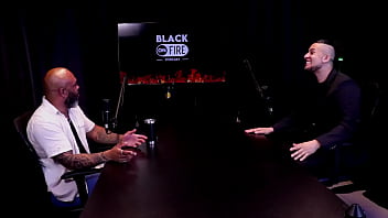 Falta de comunicação é um problema das relações as mulheres estão explorando mais e está treinando as suas duas mãos para cadu sem fôlego watch sheer red