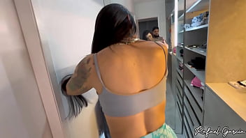 A rabuda safada da academia sentou e rebolou gostoso no meu pau