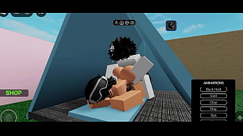 Minha amiga é fudida em uma tenda azul