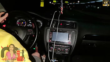 No aeroporto internacional de guarulhos também serve para foder e com segurança fiz a ponte aérea de um jumento