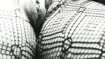 Tocandome la colita sola