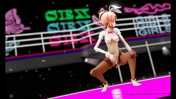 Mika sings and dances to apple pie with carrot buttplug