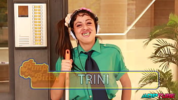 Trini la auténtica comepollas se la traga entera