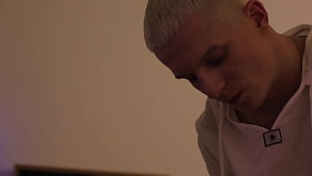 The masseur seduced a slutty pussy during a session and passionately fucked her on the table 1 164