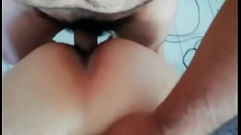 Mi putita caliente disfruts como se la meto