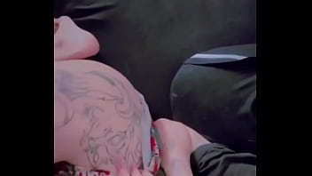 Toda safadinha e burrinha se exibindo