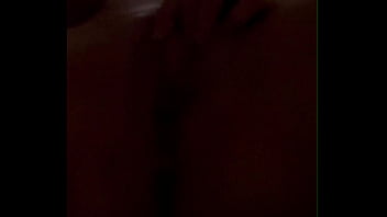 Caresse orgasme et bonne baise pour cette chienne