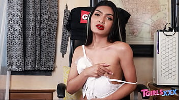 Young Ladyboy With Brackets Masturbates Anal Masturbation Dildo thumbnail