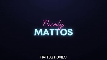 Gozou tanto que escorreu porra no meu cuzinho