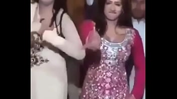 Pakistani Girl Fun In Lahore City thumbnail