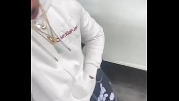 Why would i chase a bitch i can go chase a check or sumn ️