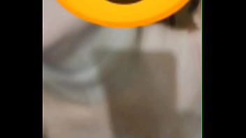 Cara me pagou para mijar na minha boca e eu engolir o mijo dele né que eu gostei quero de novo