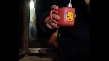 Bonjour mes coquins je vous offre le café rdv ce soir 21h30