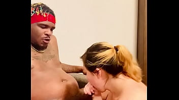 She chockin on that black cock