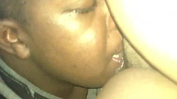 Chocolate skiyy pregnant pussy eating