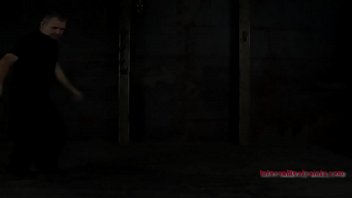 Succulent girlfriend fingerfucking her vag