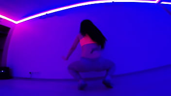 Twerk & booty shake dance contest final sasha x twerk girls