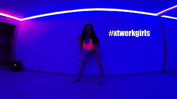 Twerk & booty shake dance contest final sasha x twerk girls