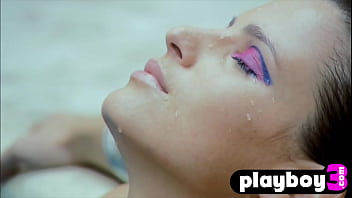 Amazing babe enjoyed her wet dreams