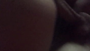 Se mueve excelente arriba de la pija