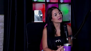 O Motivo Que Decidiu Fazer Conteúdo Pornô Se Decepcionou Na Primeira Gravação Quer Colocar Dedo No Cu Do Homem E Ao Experimentar Outra Mulher Emily Louise Watch Sheer Red thumbnail