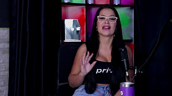 O motivo que decidiu fazer conteúdo pornô se decepcionou na primeira gravação quer colocar dedo no cu do homem e ao experimentar outra mulher emily louise watch sheer red