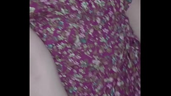 Latina de lindas tetas le encanta follar a cuatro patas