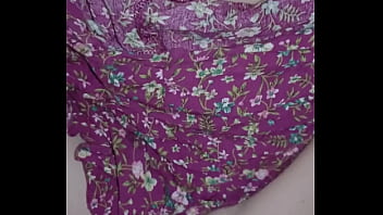 Latina de lindas tetas le encanta follar a cuatro patas Latina de lindas tetas le encanta follar a cuatro patas