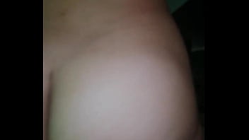 Zorra de culo grande me deja llenarla de leche