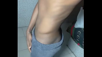 If you’re on the island and can handle camera for my shoot right now