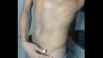 If you’re on the island and can handle camera for my shoot right now