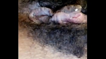 Rica Latina Con Pussy A Peluda thumbnail