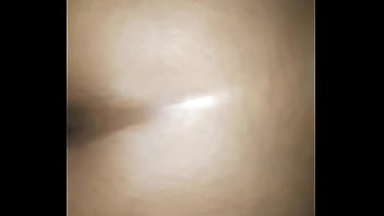 Darkskinned beauty throws it back hard