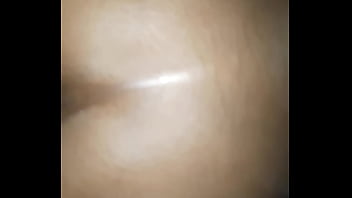 Darkskinned beauty throws it back hard