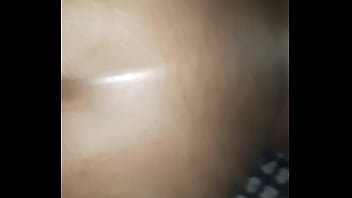 Darkskinned beauty throws it back hard