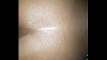 Darkskinned beauty throws it back hard