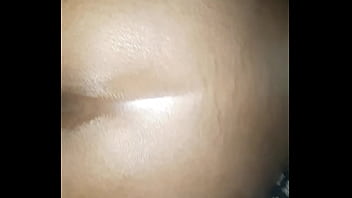 Darkskinned beauty throws it back hard