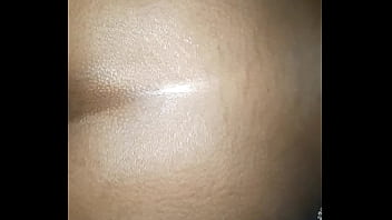 Darkskinned beauty throws it back hard