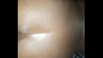 Darkskinned beauty throws it back hard