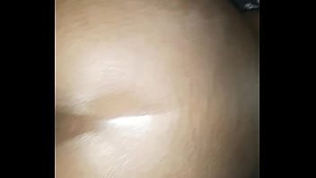 Darkskinned beauty throws it back hard