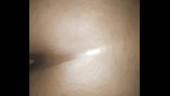 Darkskinned beauty throws it back hard