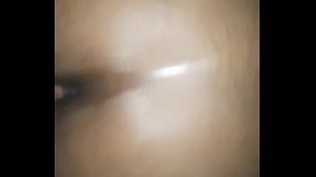 Darkskinned beauty throws it back hard