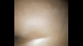 Darkskinned beauty throws it back hard