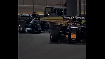 Ele levou um cacete e muito gozo